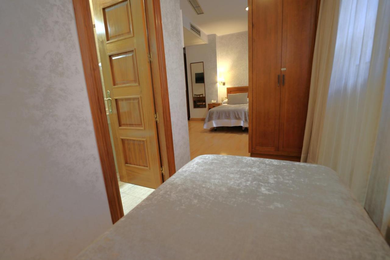 Hotel Granada Centro Esterno foto