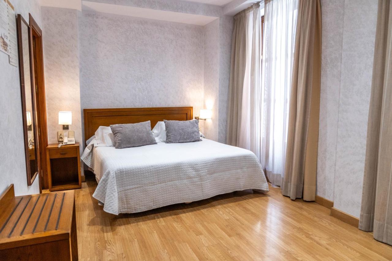 Hotel Granada Centro Esterno foto