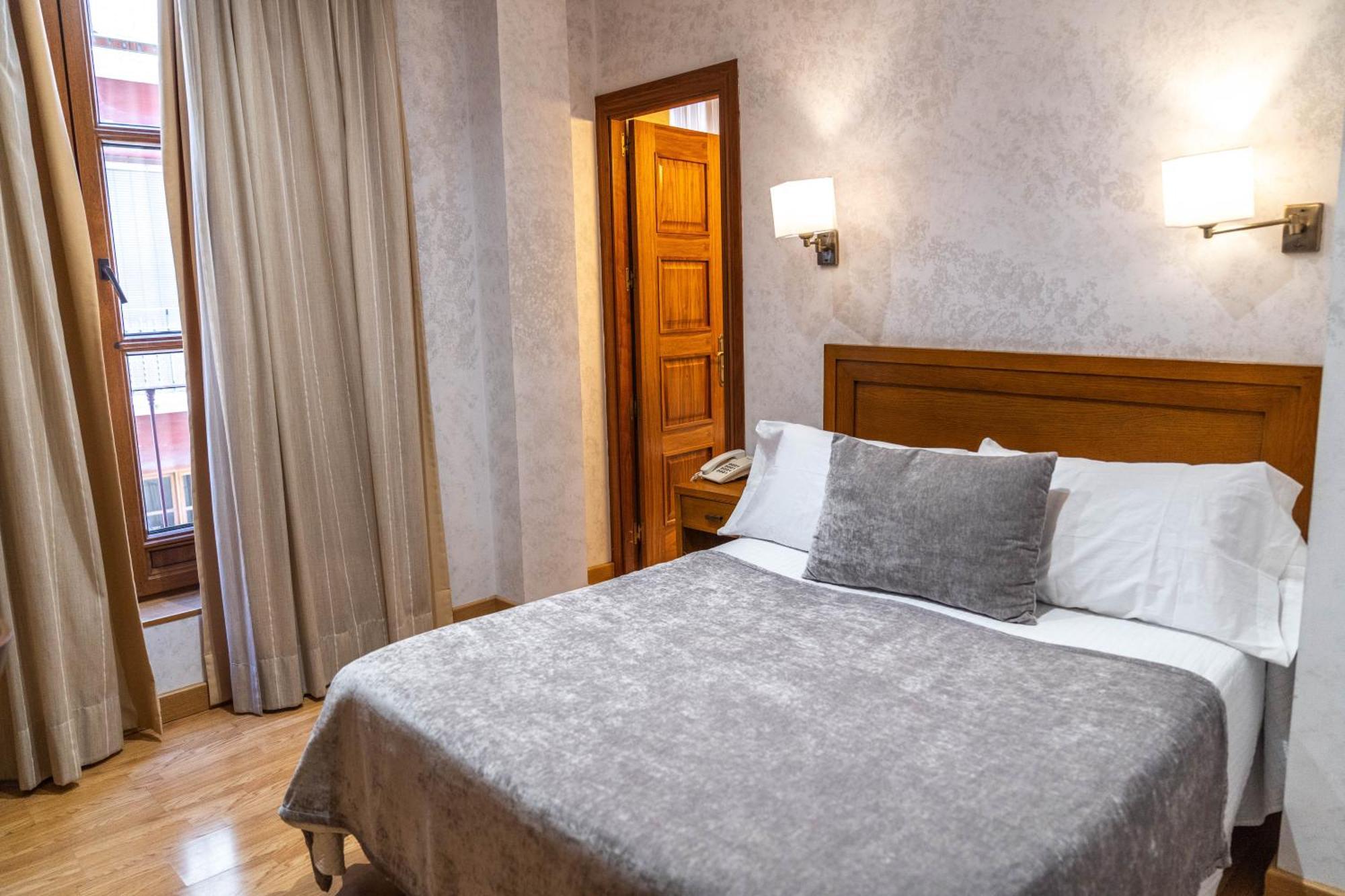 Hotel Granada Centro Esterno foto